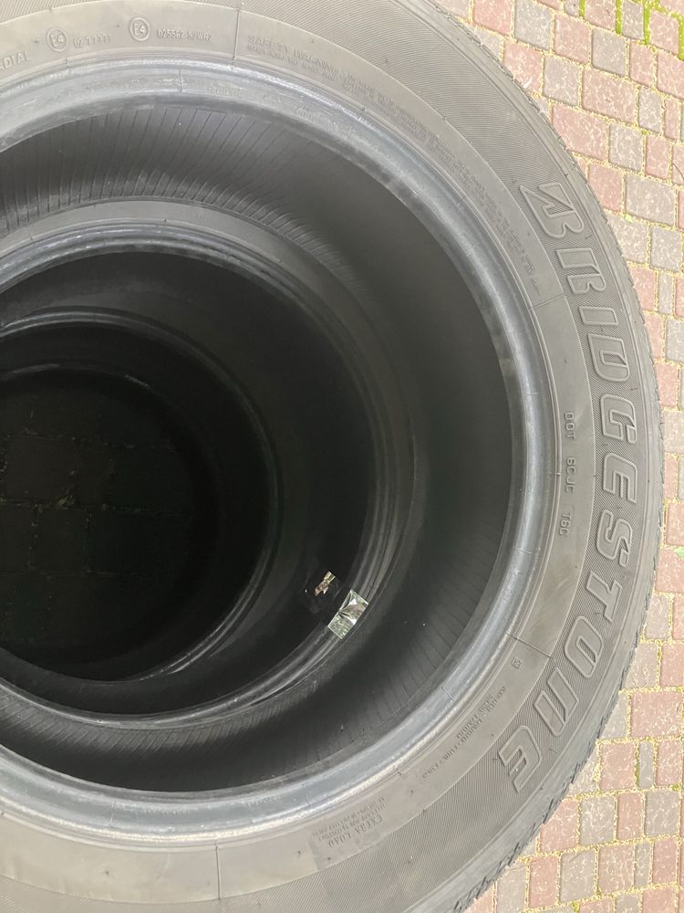 Шини Bridgestone 255/60R18, вживані