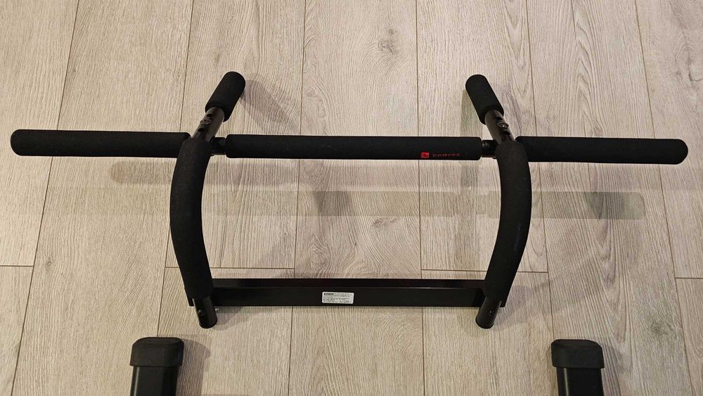 Barras paralelas e multiusos para musculação