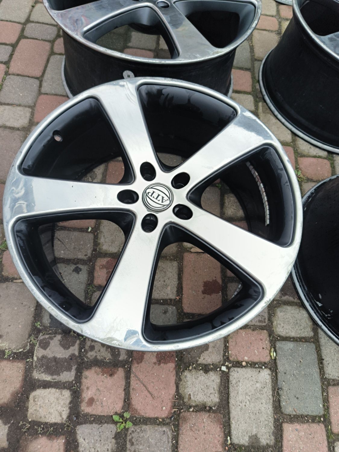 Felgi aluminiowe 22 Porsche Cayenne Audi Q7 Volkswagen Touareg 5x130