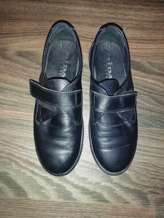 Продам туфлі на хлопчика