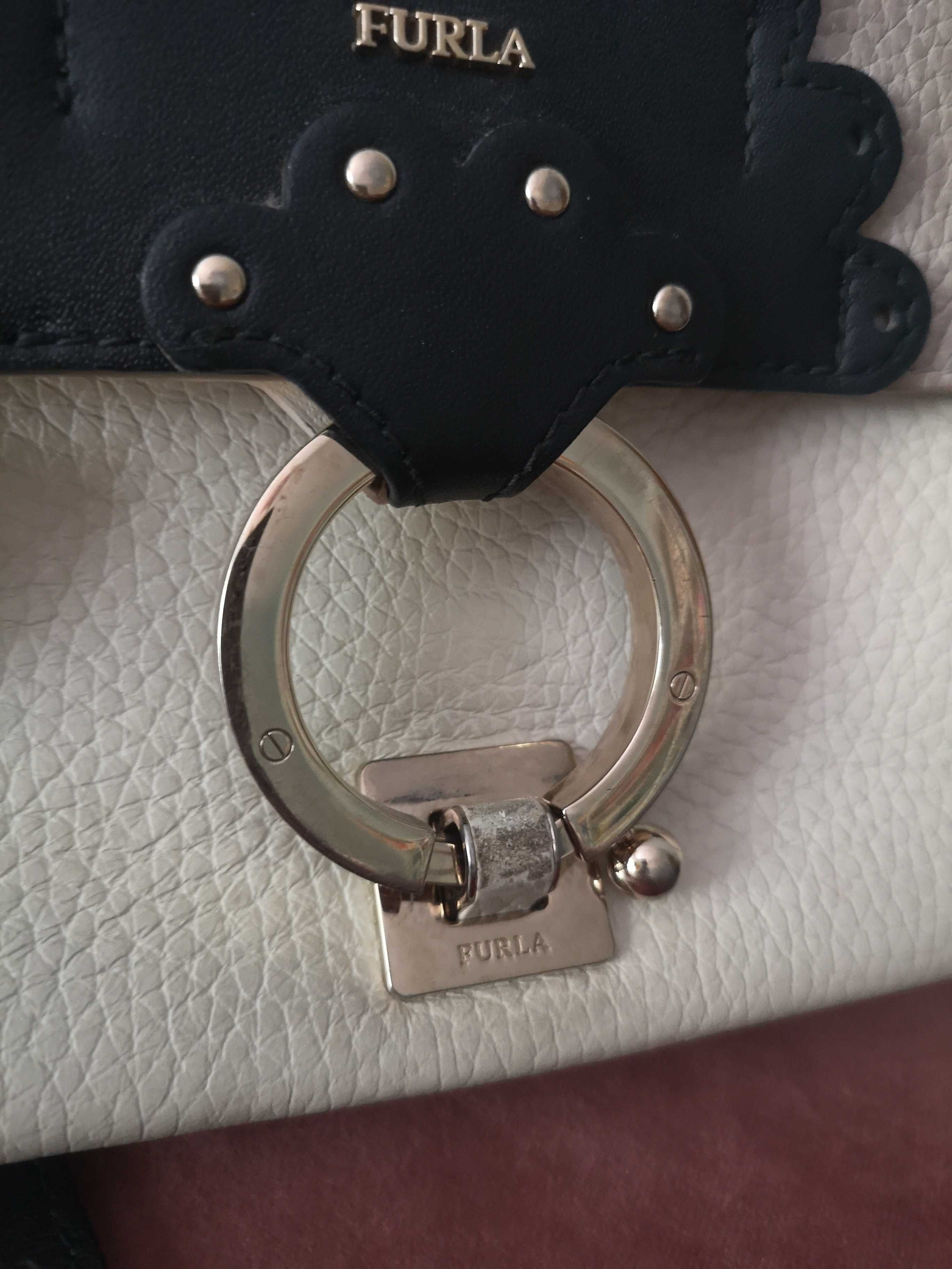 Furla Scoop S Crossbody Bag 70€