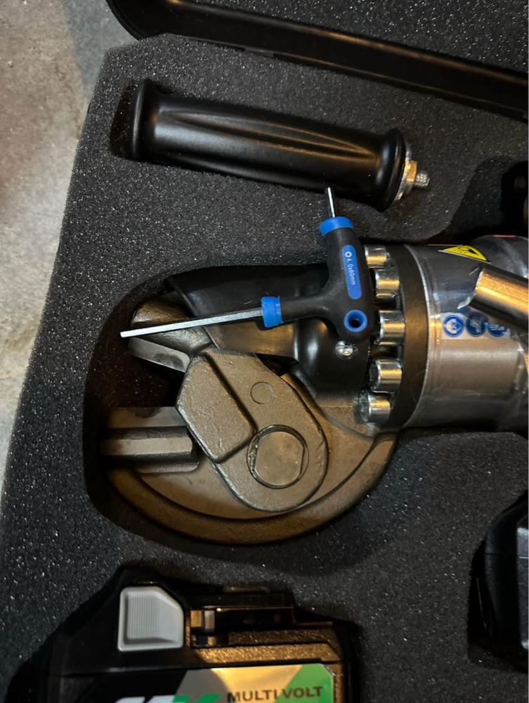 Máquina cortar varões de ferro até 16mm