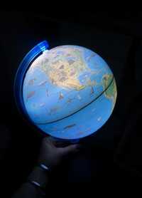 Globus podświetlany interaktywny z aplikacją zwierzęta Zoo lampka