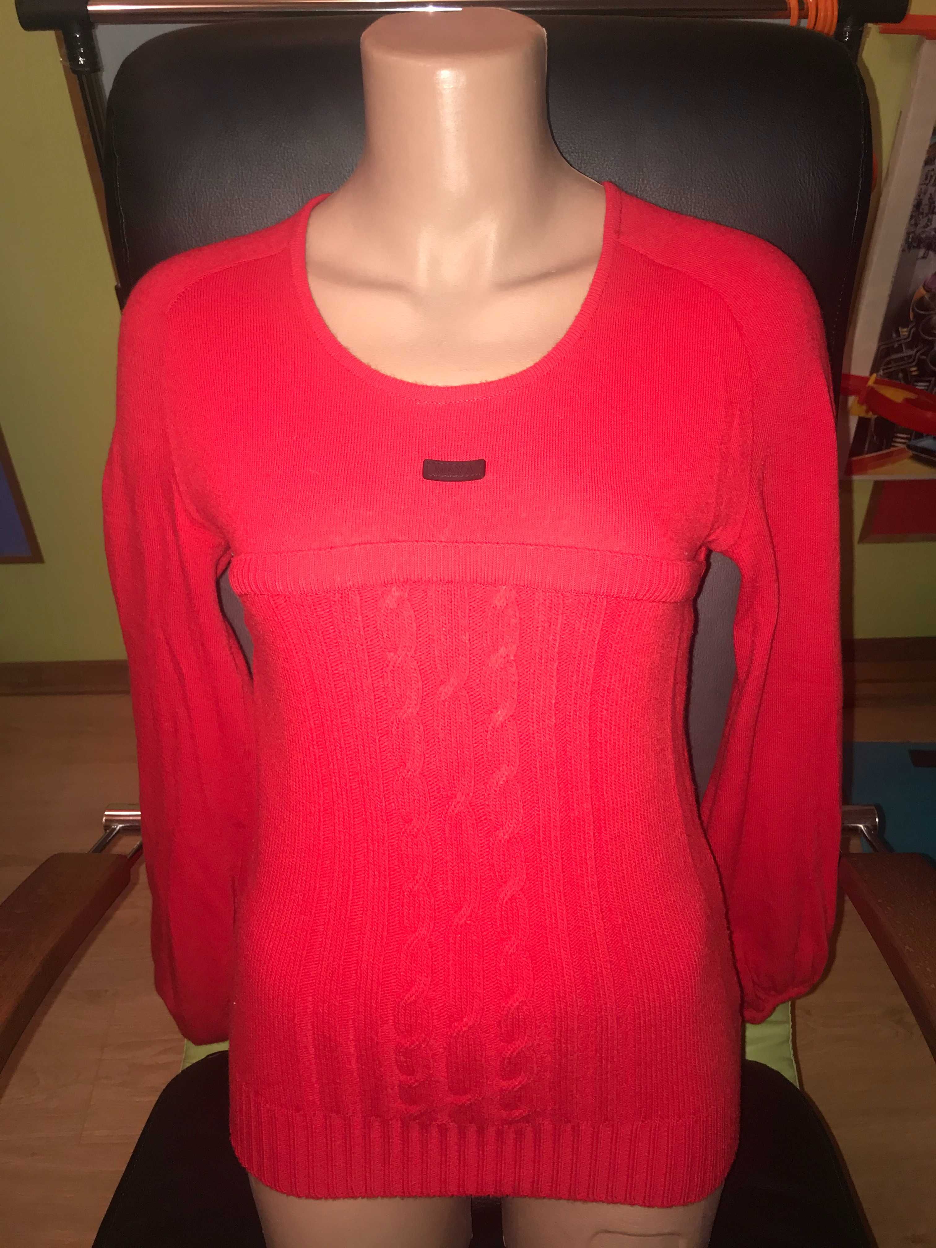 Красный свитер МАХА. Размер S-M.