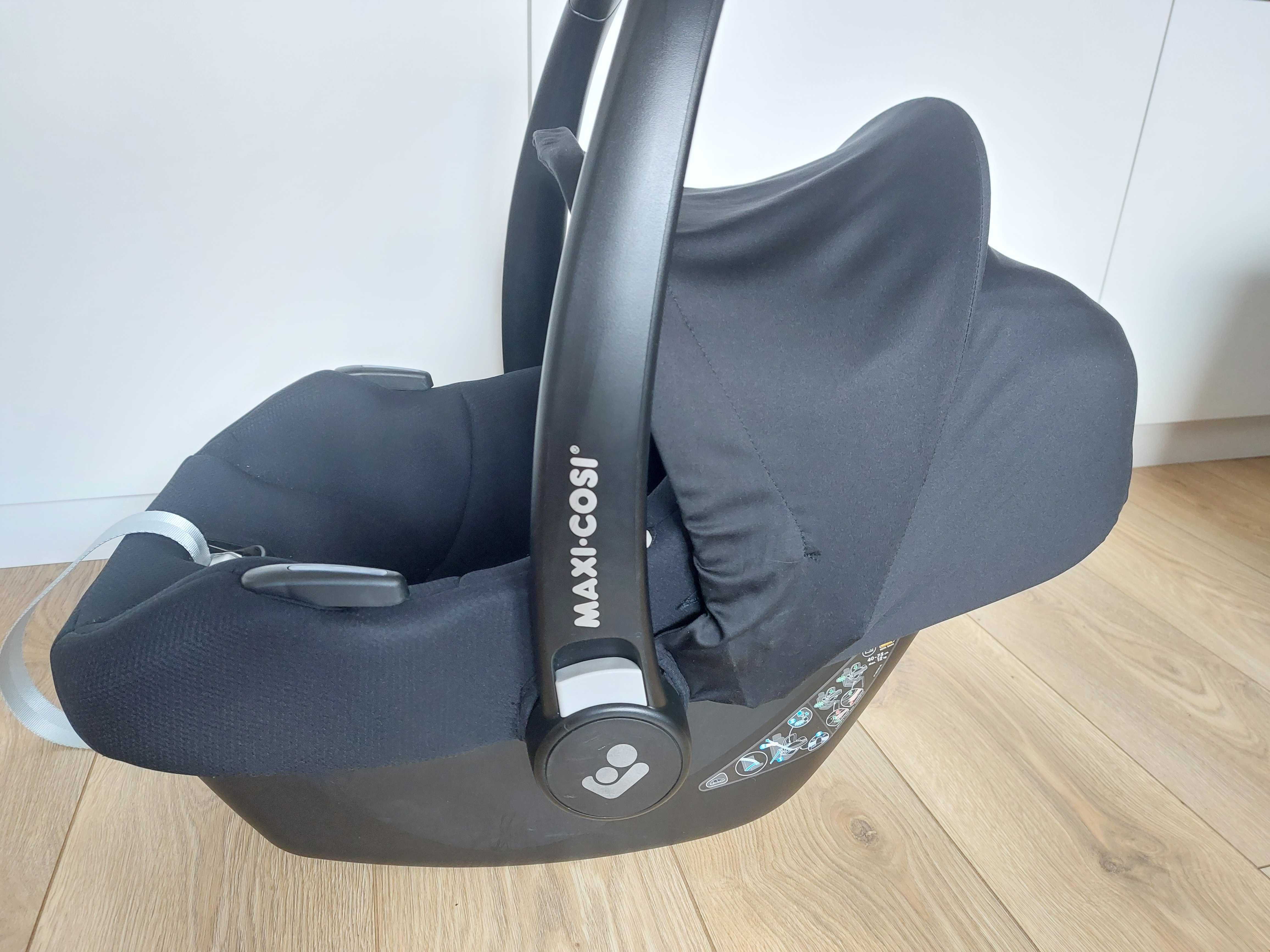 Foletik Maxi Cosi CabrioFix i-Size z bazą