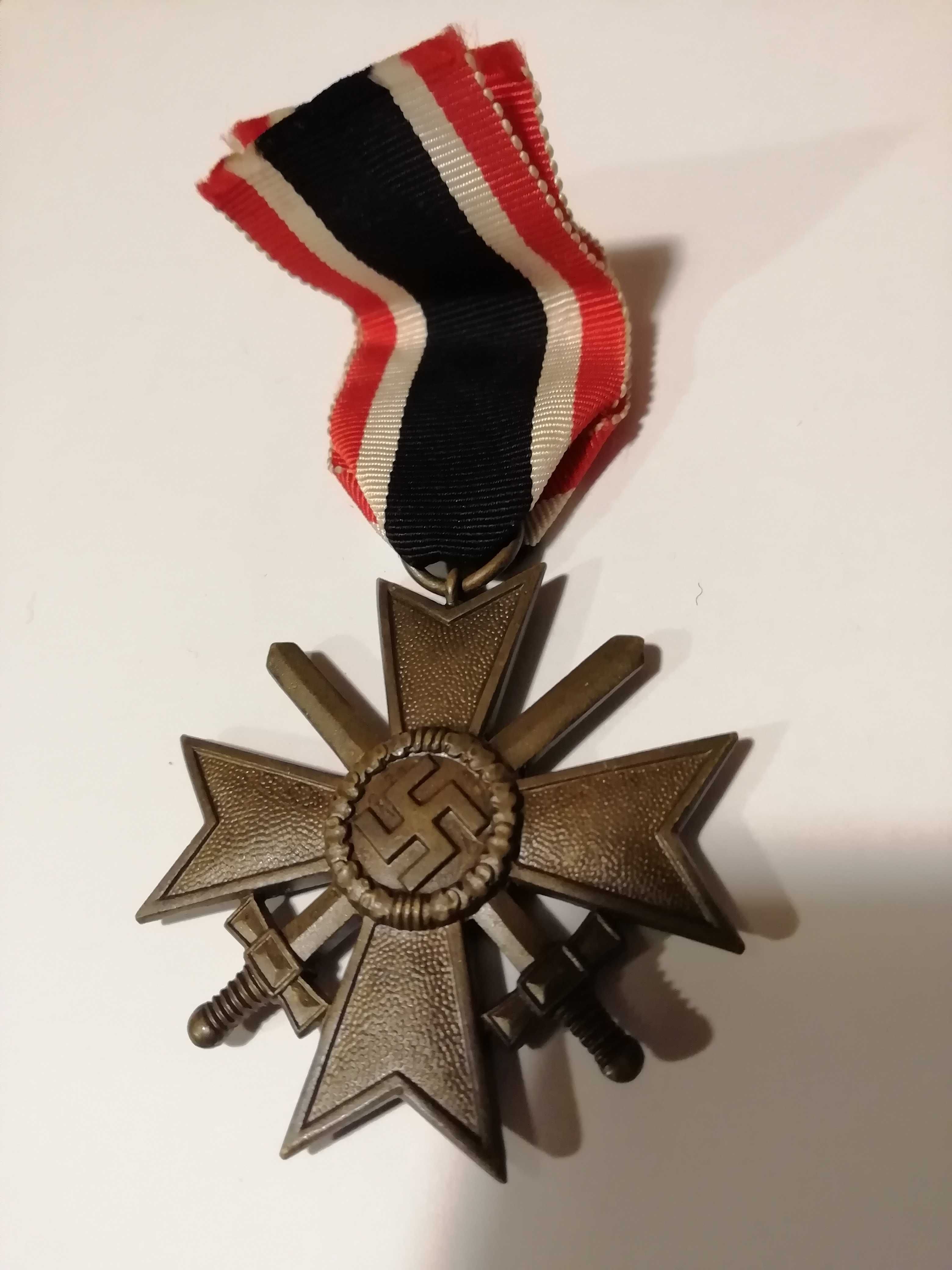 Medalha Cruz de Merito c/ Espadas 2ªcl 1939 Alemanha 3ºReich WW2 I