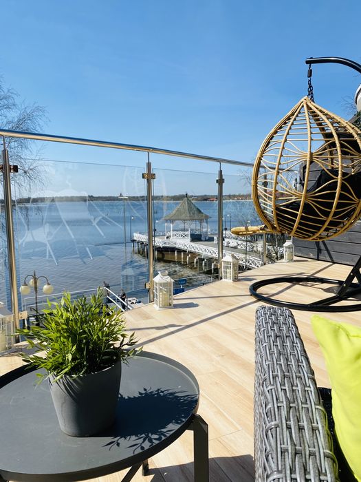 Apartamenty nad jeziorem Nocleg Mazury Ostróda MoLoo Apartament
