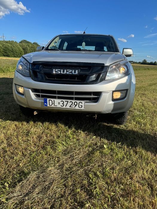 Isuzu D-Max Pickup do pracy i przygód - Isuzu D-max 2,5 diesel ,197 km , hard top