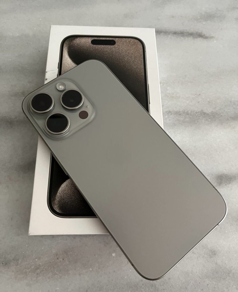 IPhine 15 pro 256GB