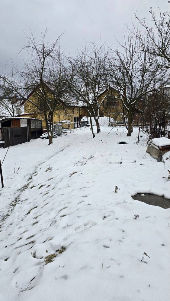 Продаж будинку в Зубрі