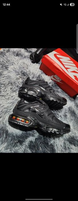 Sapatilhas Nike Pretas - Ler descrição!