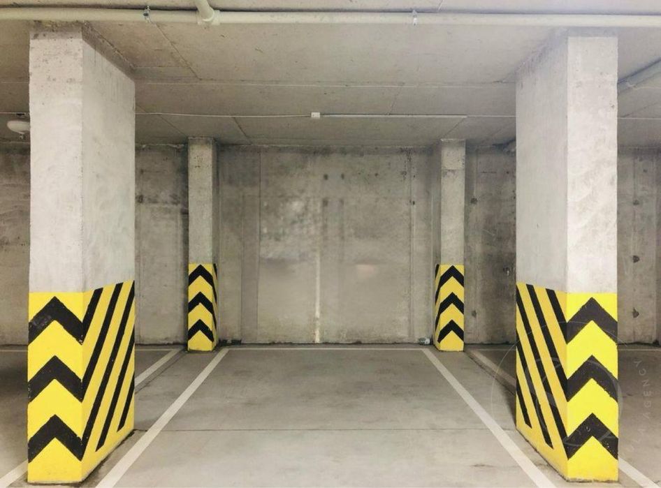 Продається паркомісце в сучасному Apart - комплексу Smart House.