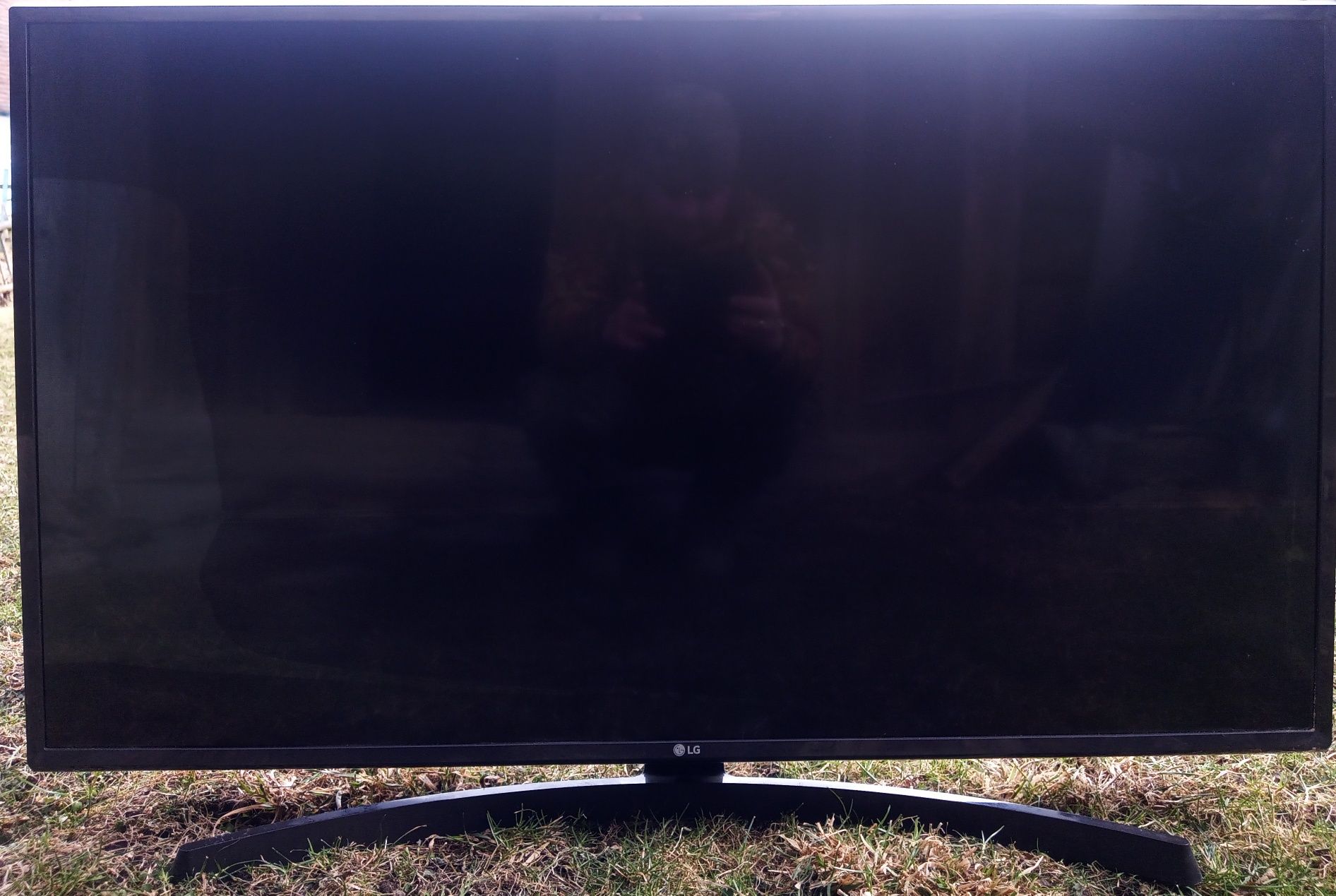 Продається LG 43UK6400PLF
