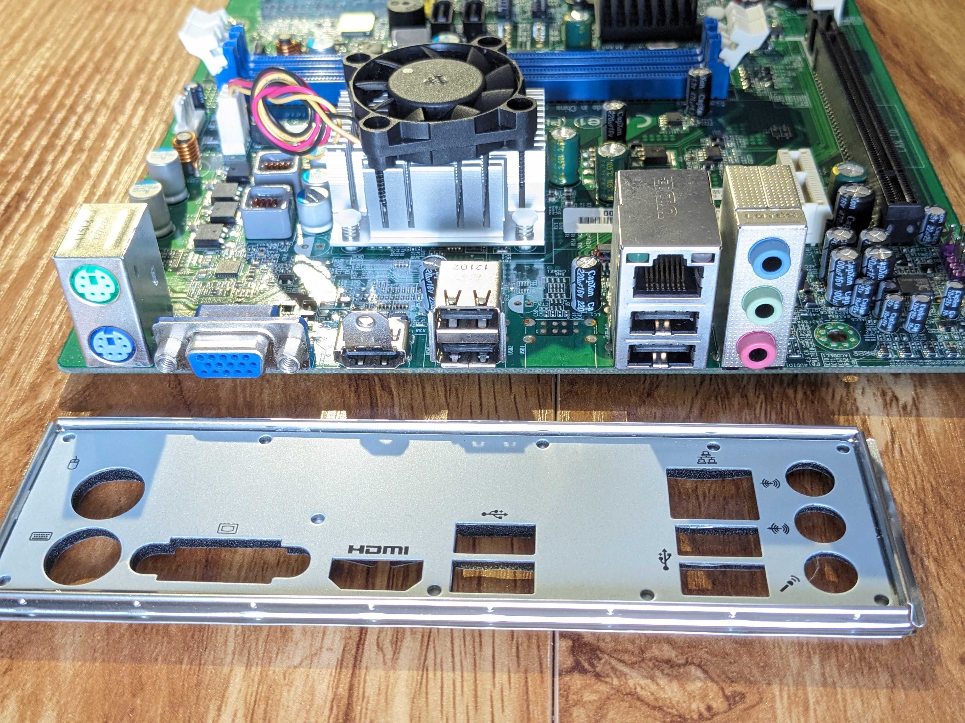 Материнська плата Acer D1F-AD AMD-E350 DDR3 mini-ITX (microATX) hdmi