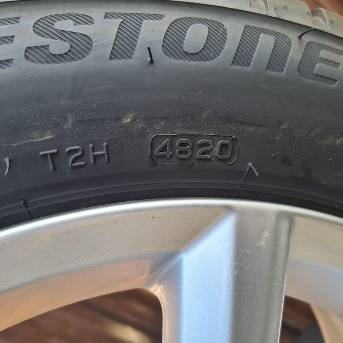 Koła zimowe Vw Polo Gti 185/60/16 Bridgestone 7.5mm