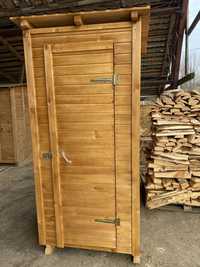 Туалет дачний деревяний