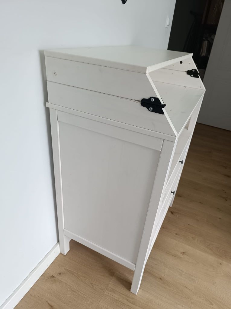 Sprzedam komoda z przewijakiem IKEA SUNDVIK