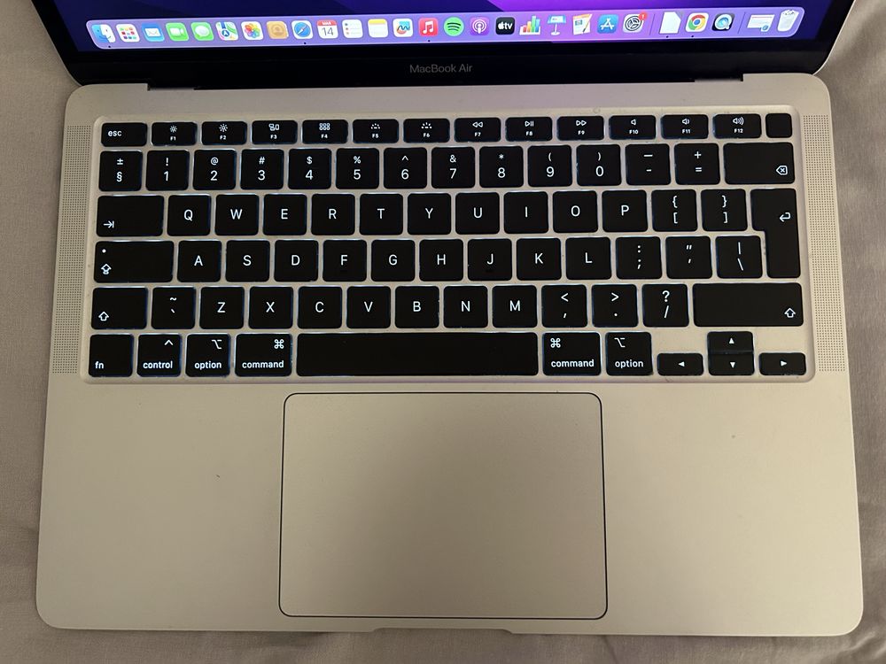 macbook air 13” 2020 i5 8gb ram 512gb dysk srebrny