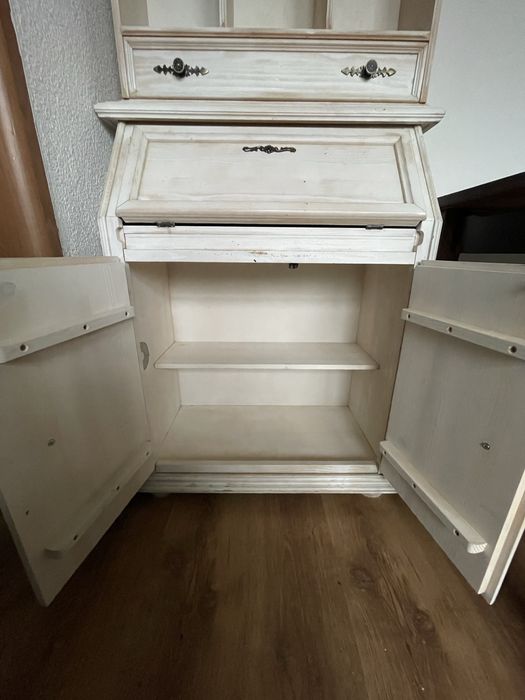 Sekretarzyk z nadstawka