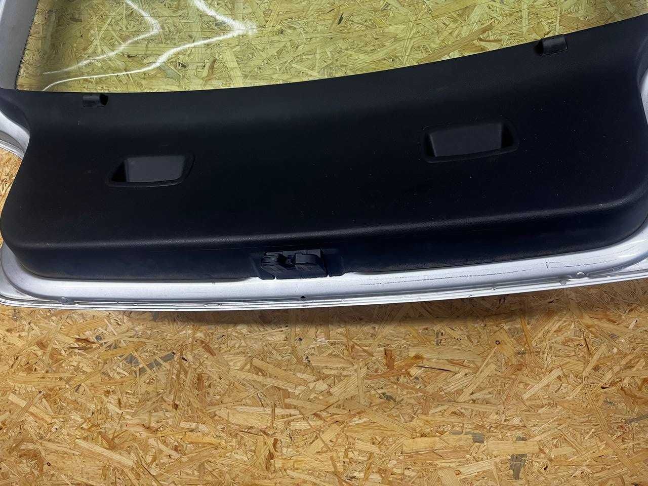 Vw polo 9n lift klapa bagażnika tył tylna kompletna hb la7w ładna