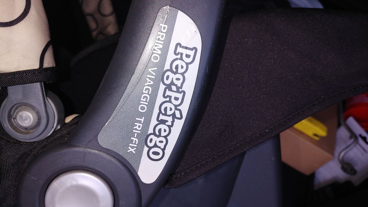 Fotelik nosidełko isofix base Peg-Perego primo viaggio tri fix