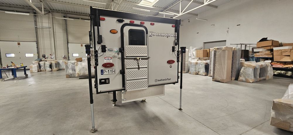 Pickup camper, kamper zabudowa Palomino SS-1251 do Dodge RAM Ford F-15