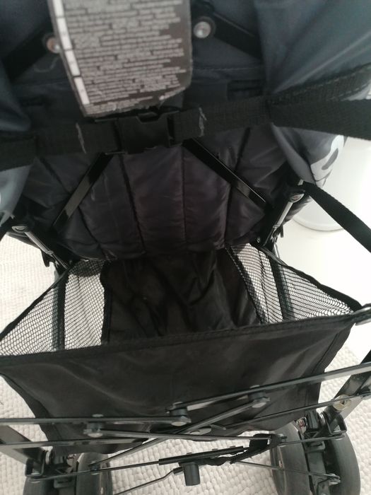 Carrinho bebé compacto