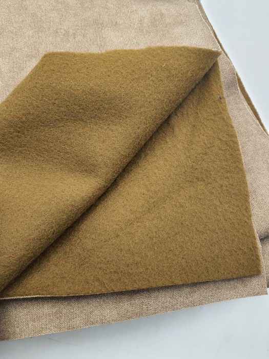 Tkanina obiciowa kupon 1,10 m.x 141 cm.