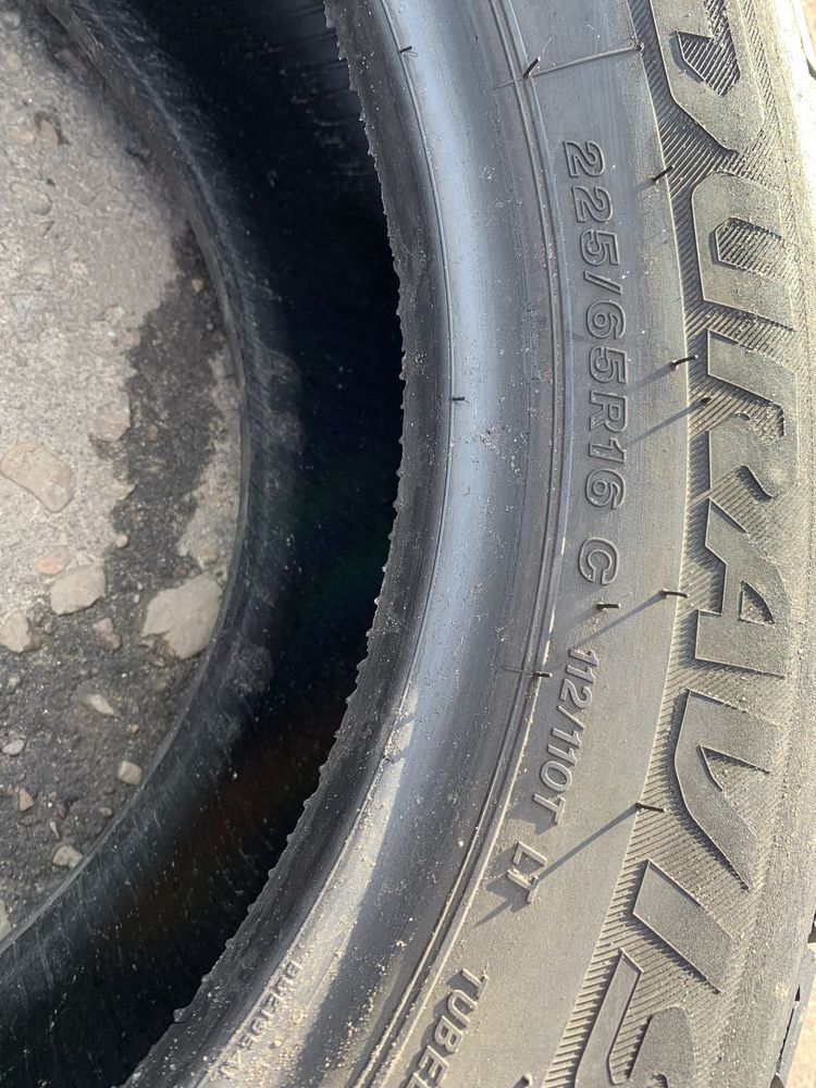 Шини 225/65 R16C Bridgestone 6 мм 2020 рік 225 65 16С