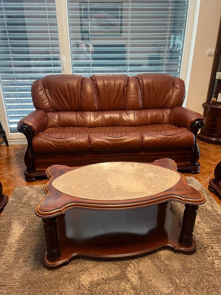 Sofás + mesa da sala