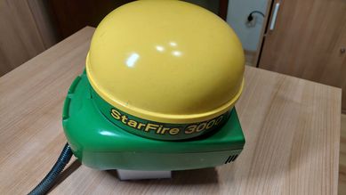 Antena GPS John Deere Starfire 3000 SF Nawigacja