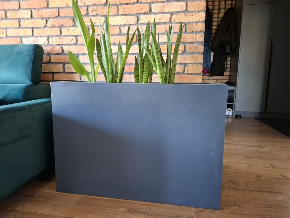 Duza donica szara na balkon lub do salonu XXL z kwiatami 100x70x34.5