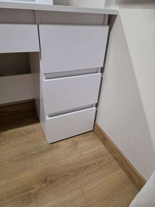 Toaletka  z lustrem Glamour LED  Stan IDEALNY