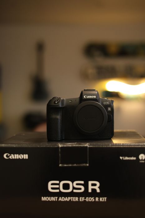 Фотоапарат Canon EOS R