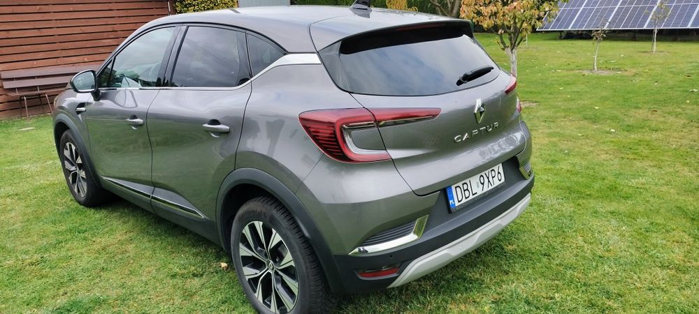 Renault Captur 1.0 Tce Techno Salon Polska orginalny mały przebieg .