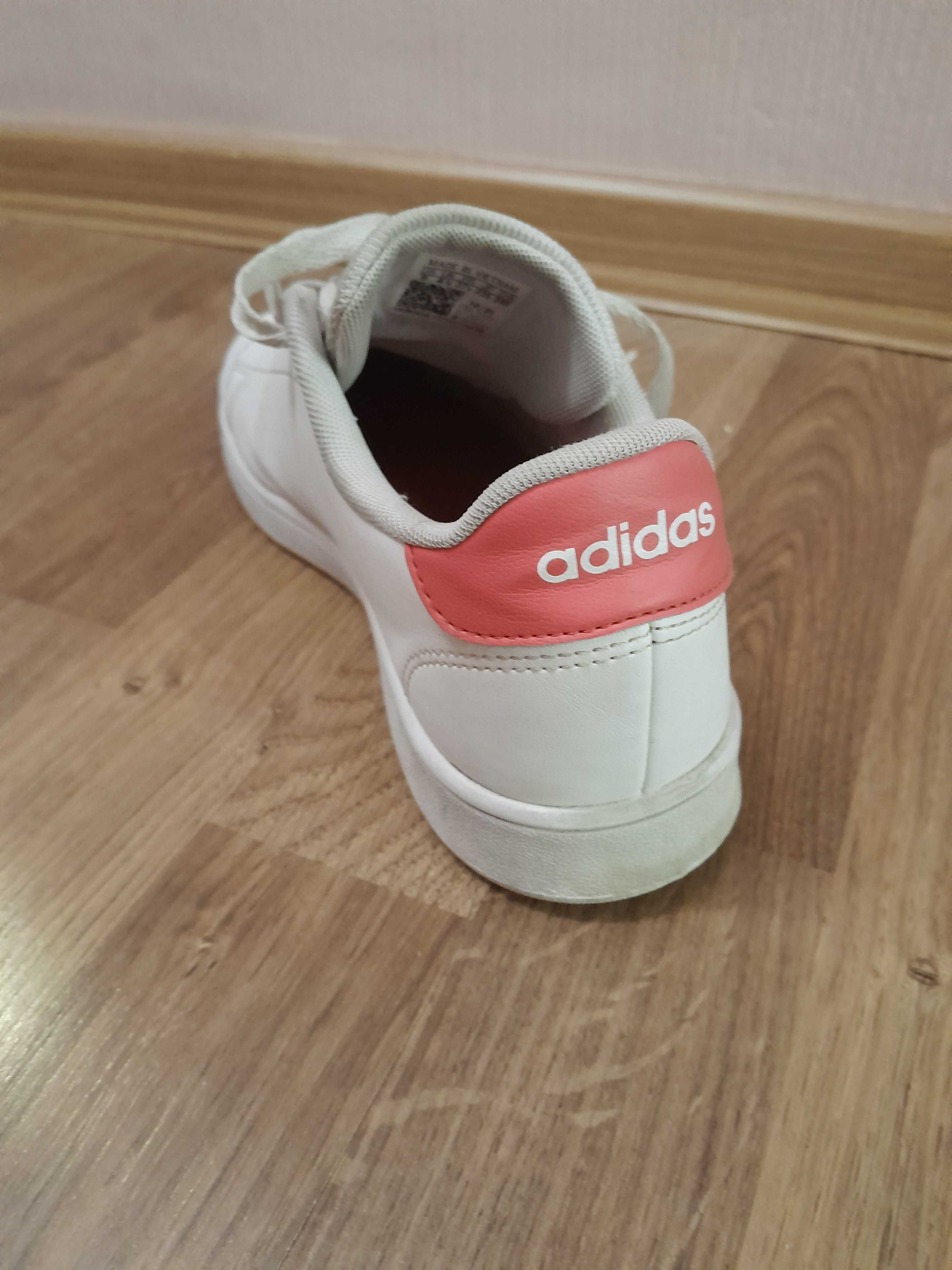 Продам оригінальні кеди Аdidas advantage!