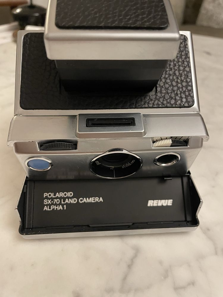 Aparat Polaroid SX70 igła