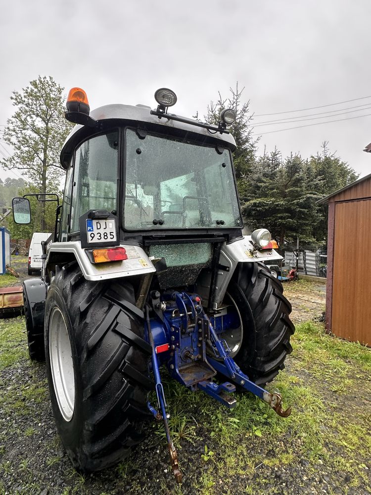 Ciągnik roliczny FARMTRAC 6060 Haritage 4x4 z turem