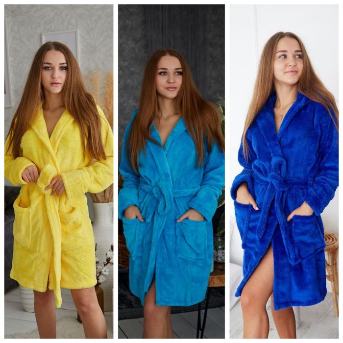 Жіночі теплі халатики багато кольорів
