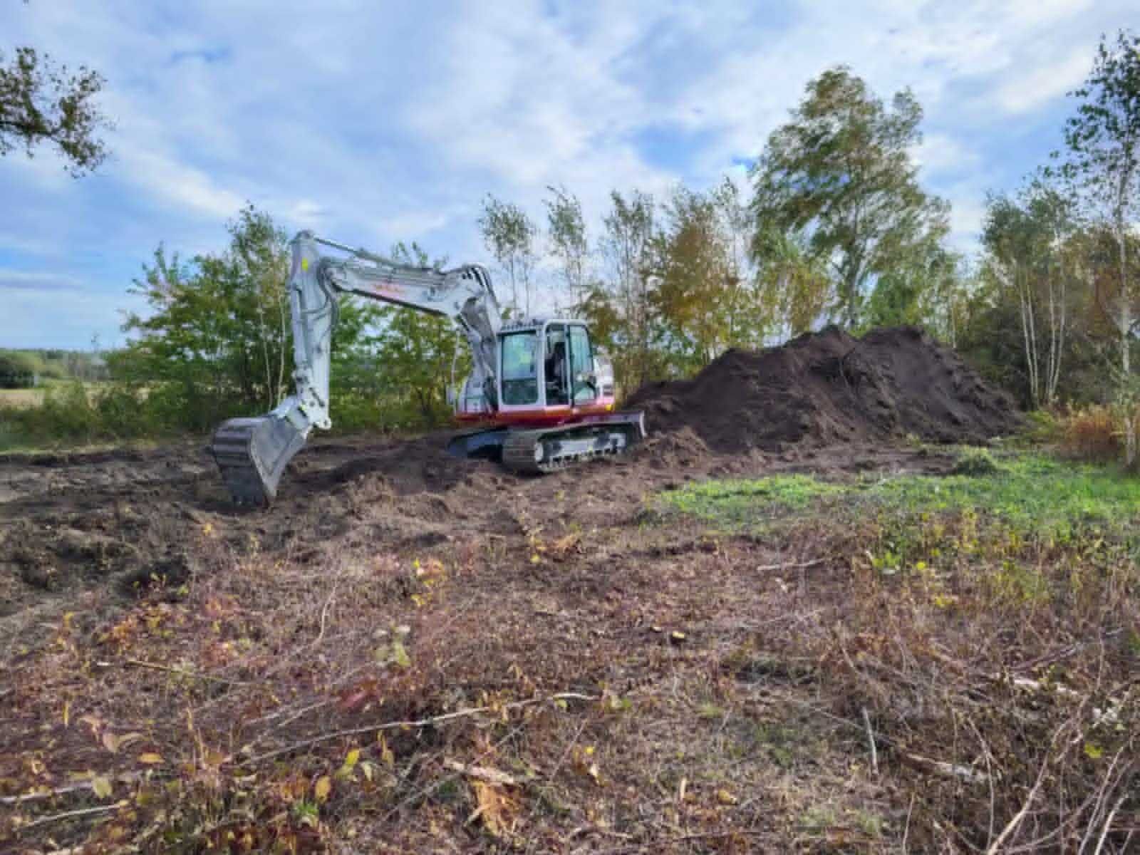 Usługi koparką gasienicowa prace ziemne wykopy rozbiórki wyburzenia
