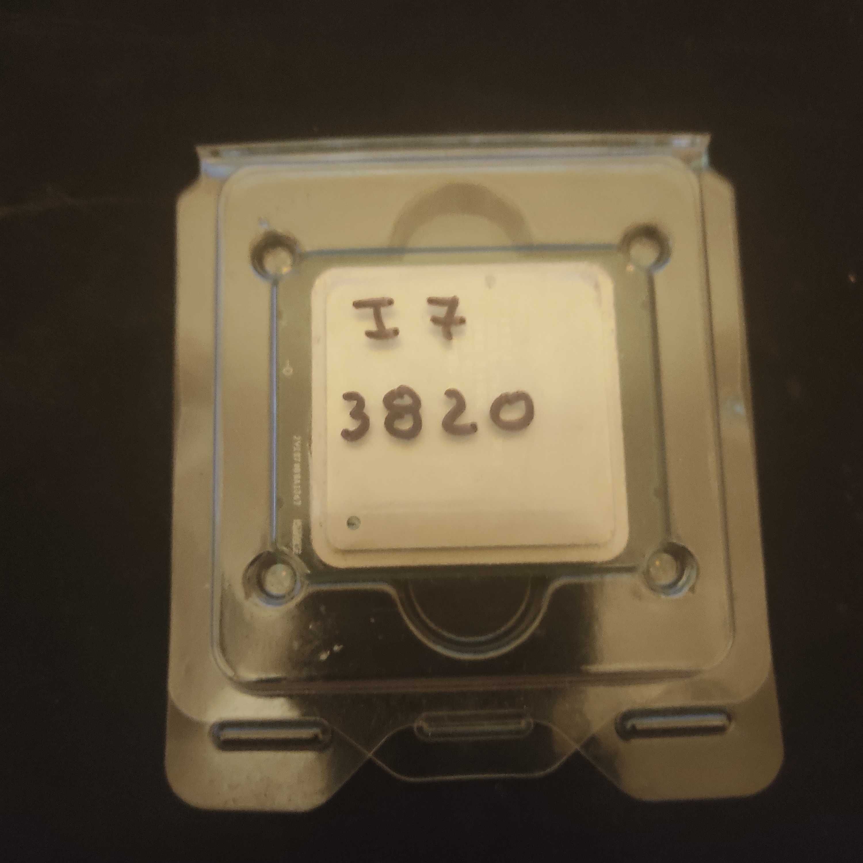 Processador Intel® Core™ i7-3820