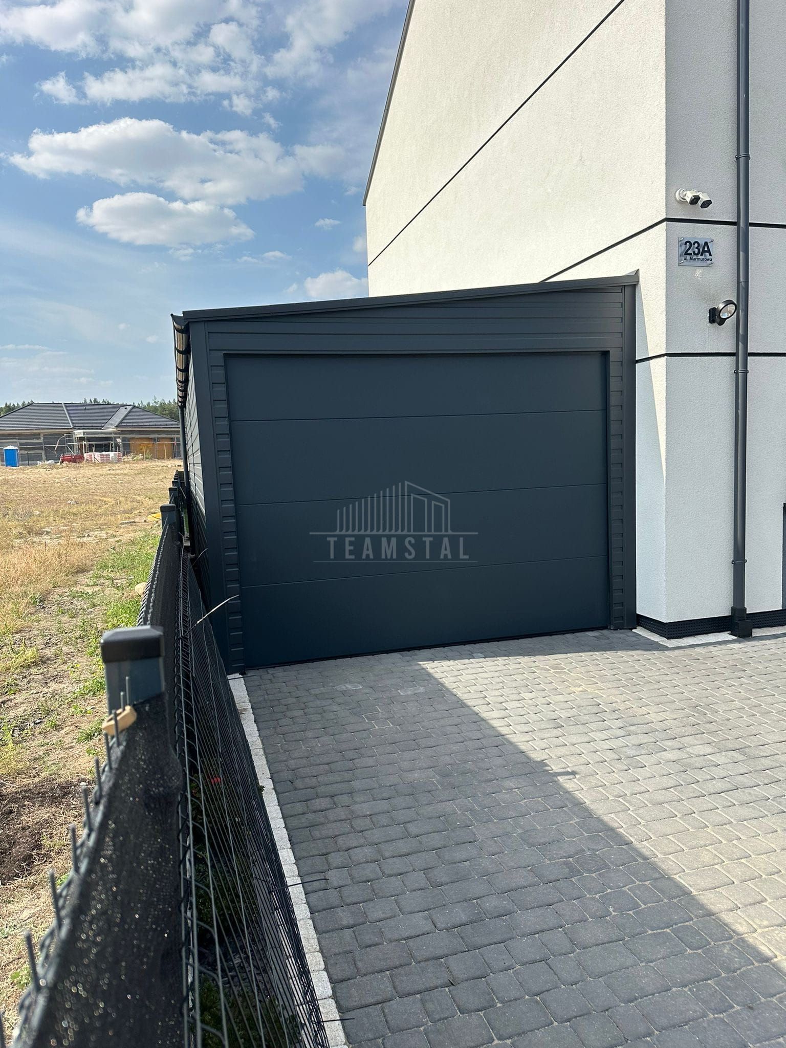 Garaż Blaszany 4x6m Brama Segmentowa Antracyt - Dach spad w bok  TS855