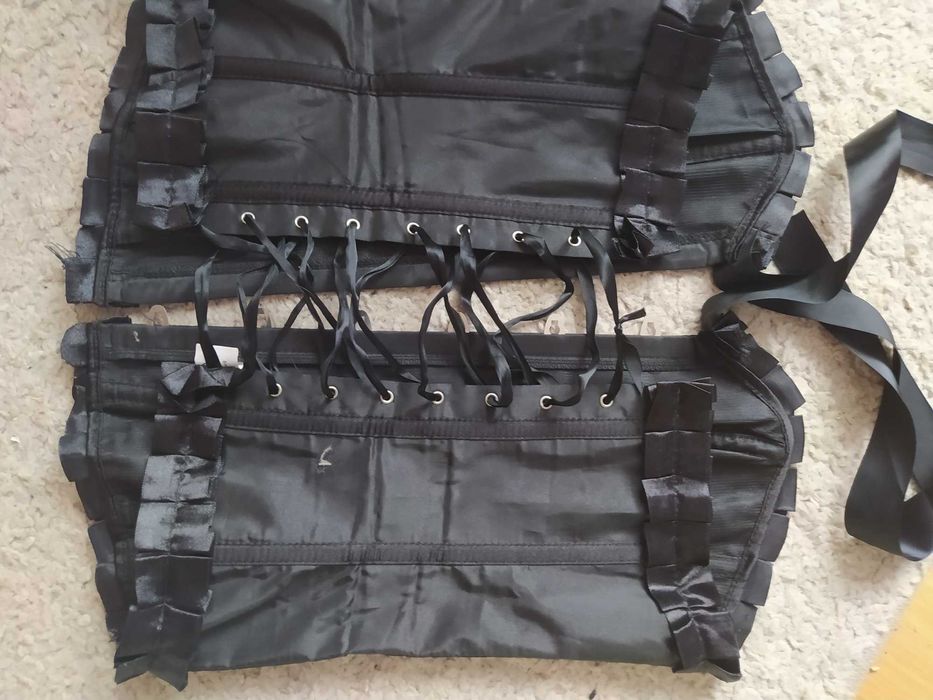 Czarny,sznurowany gorset. Roz. M