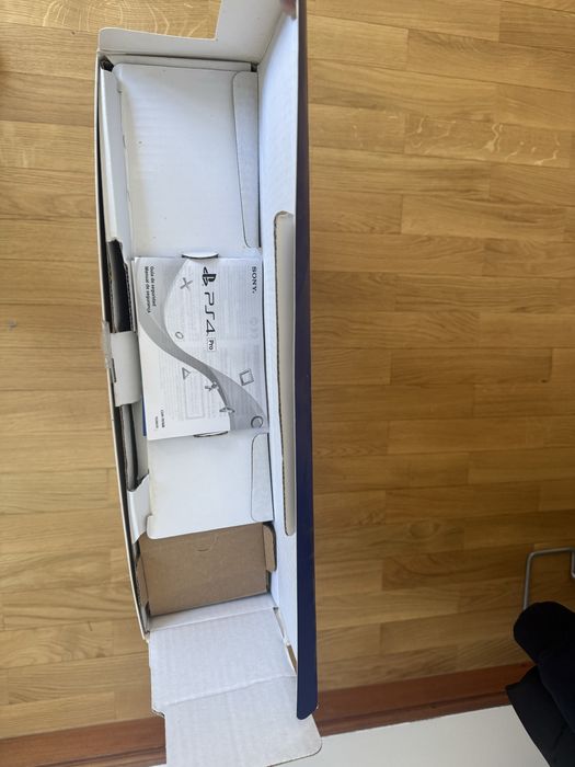 Playstation 4 pro 1TB