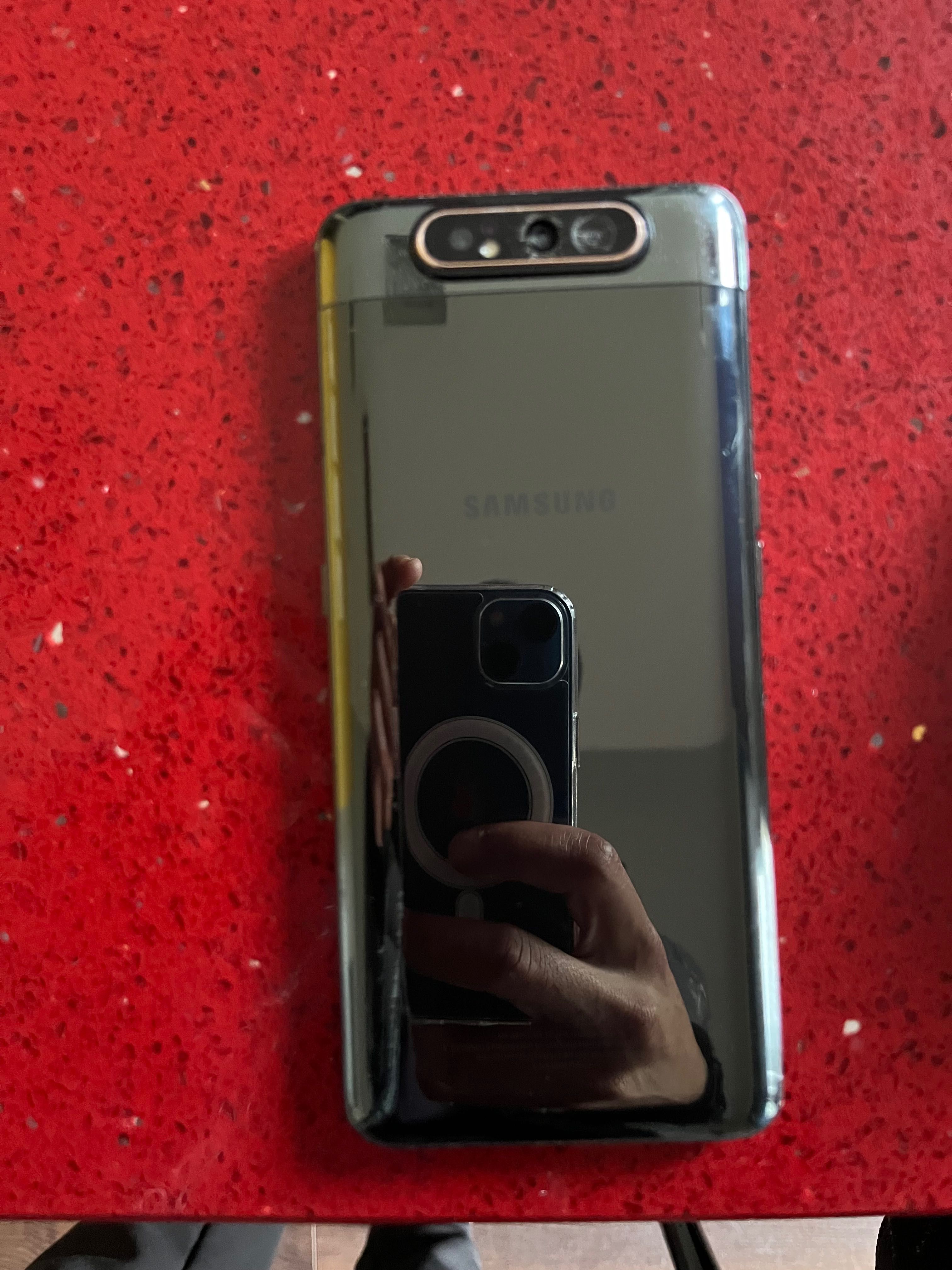 Samsung A80 (vidro da câmera danificado)