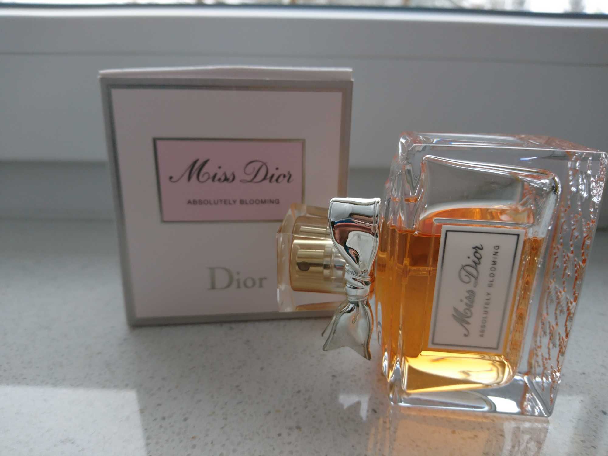 Woda perfumowana Miss Dior Absolutely Blooming 50ml kod 6Y01