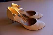 Skórzane buty ślubne ecru r. 42 polskiej firmy WITT, obcas 5 cm