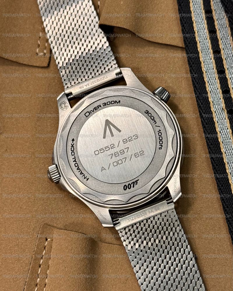 Годинник OMEGA Seamaster 007 42mm Titanium