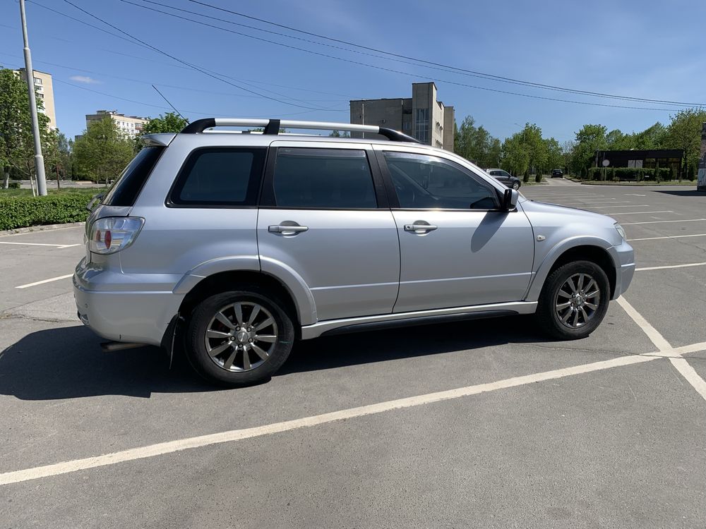 Продам Mitsubishi Outlander