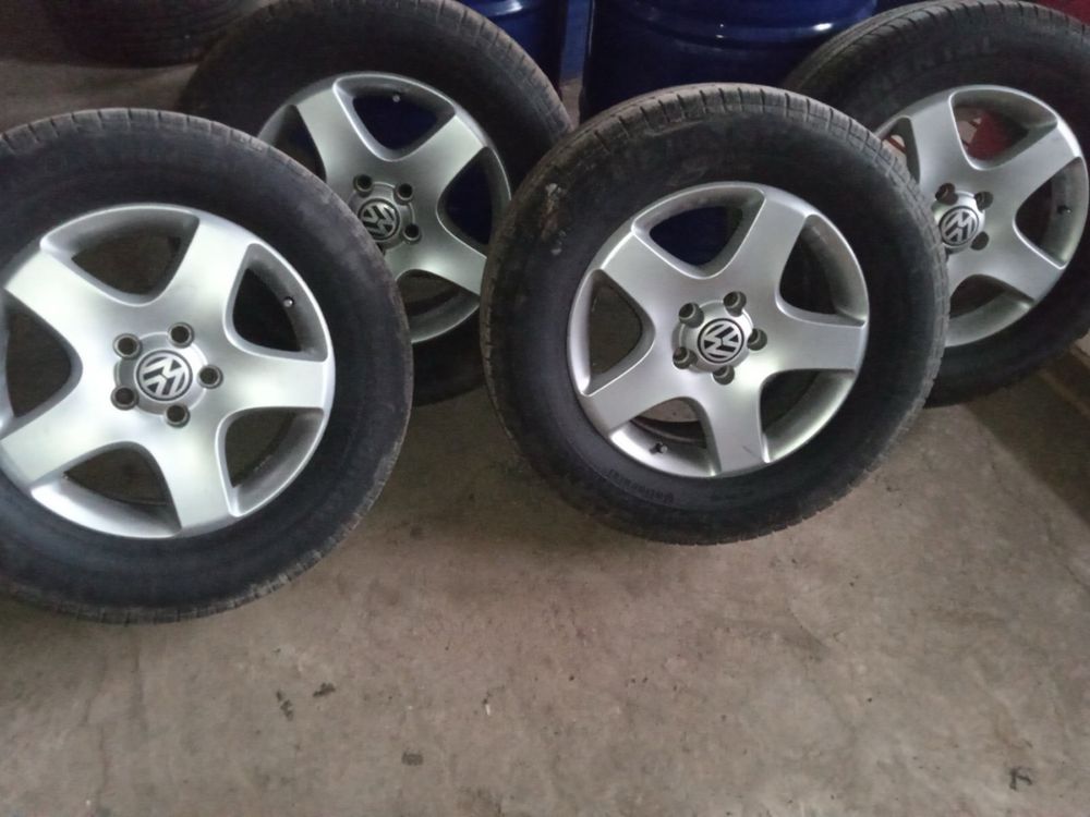 Диски з гумою на Volkswagen Touareg